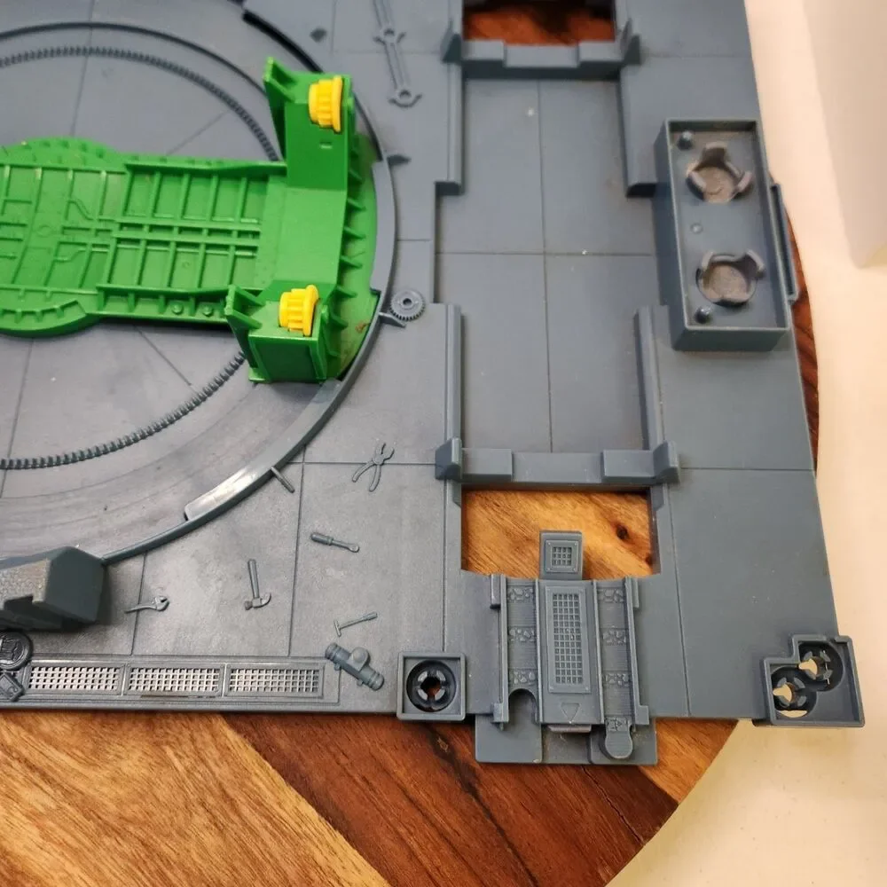 Thomas & Friends 2009 base station HiT toy company